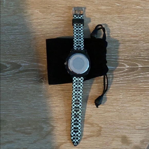 Coach Watch - Picture 2 of 4